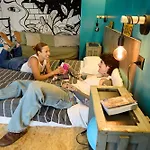 Madama Hostel & Bistrot